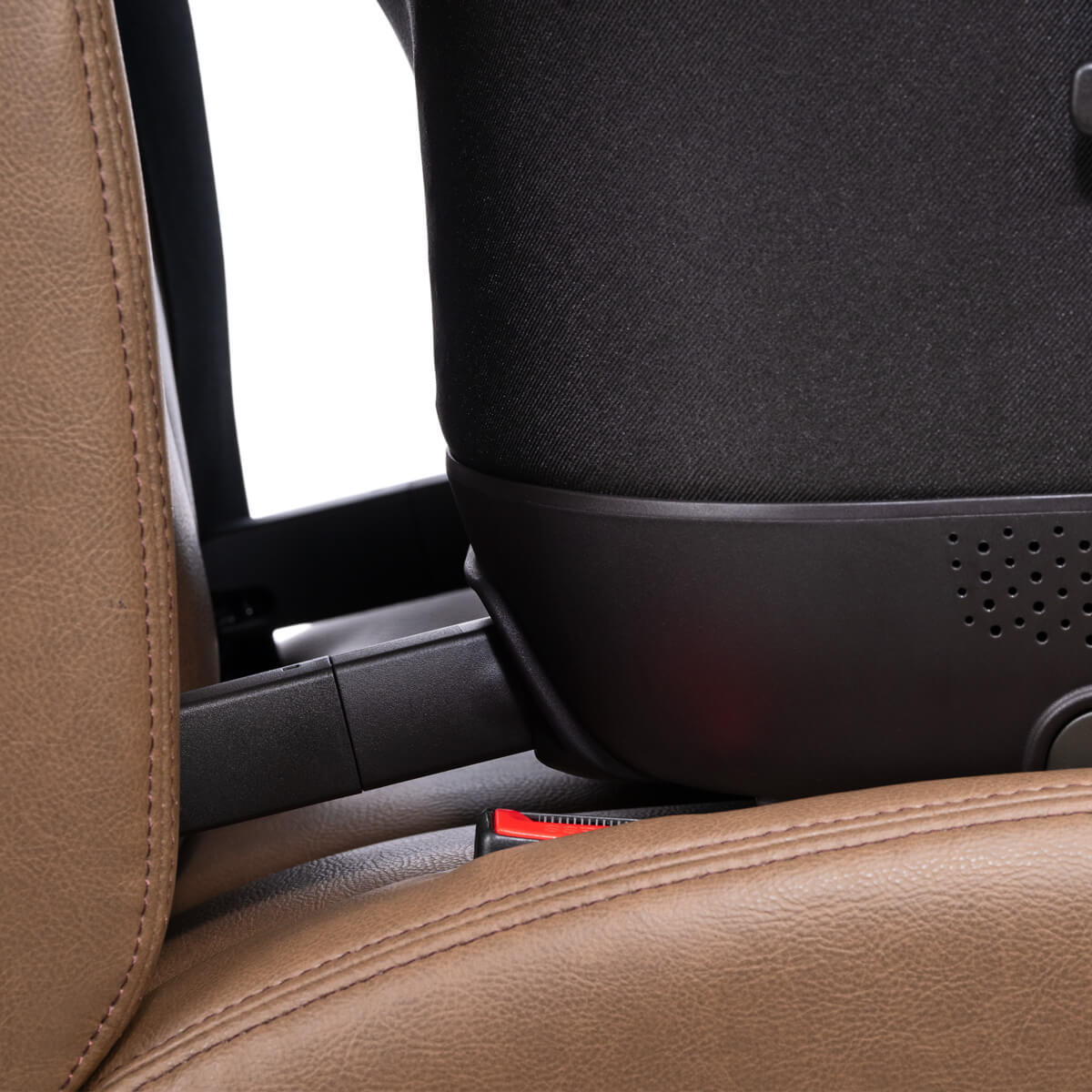Maeve iso Series Pet Car Seat | Tavo Pets | Tavo Pets